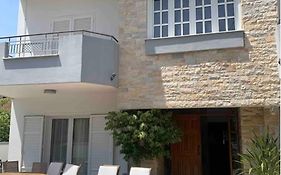 Home4U, Just 7Km From Airport